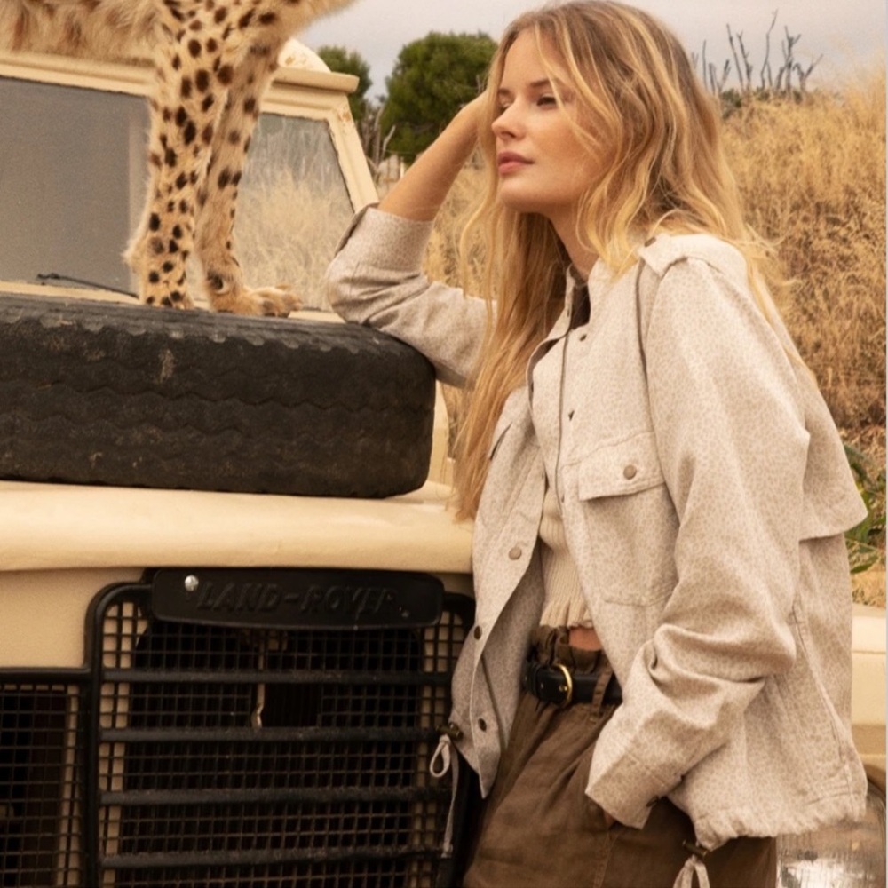 Rails Collin's Jacket in White Mini Cheetah Print - Picture 7 of 7